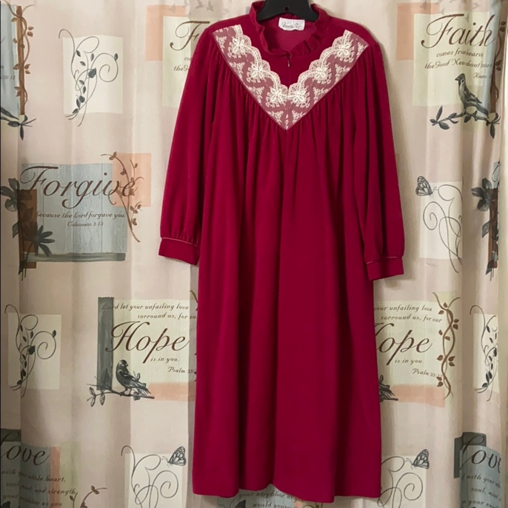 Vanity Fair Vintage Robe Sz M